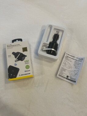 Black Wireless Hands-Free Car Kit –Bluetooth Car Adapter